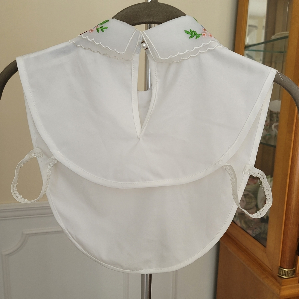 Floral Embroidered Detachable Collar Dickey White Scalloped Layering Piece - Picture 4 of 7